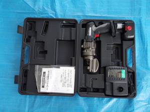 新型救助工作車(V型)積載・鉄線カッター